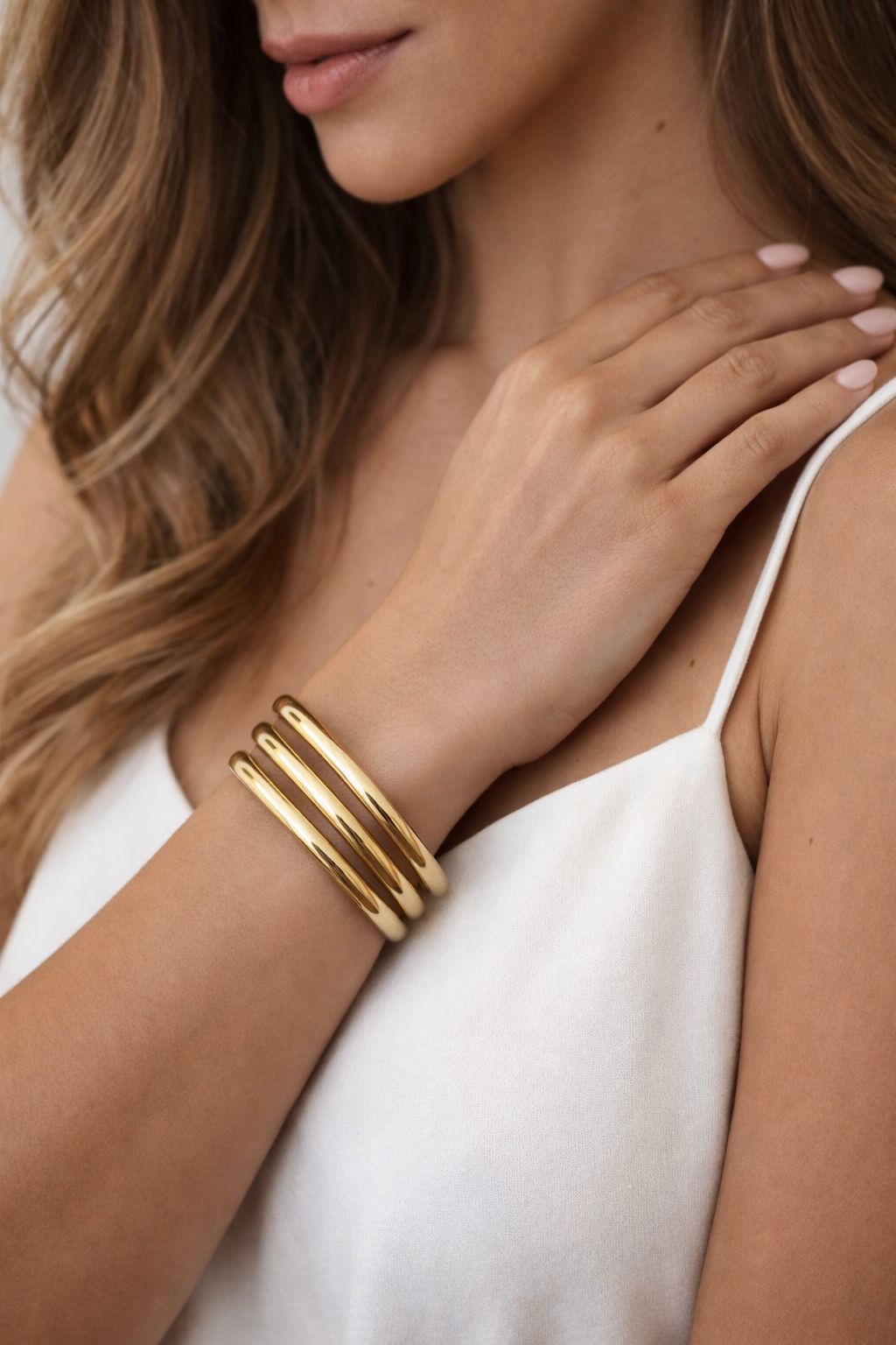 Pulseras Doradas Clásicas – Mira Mila