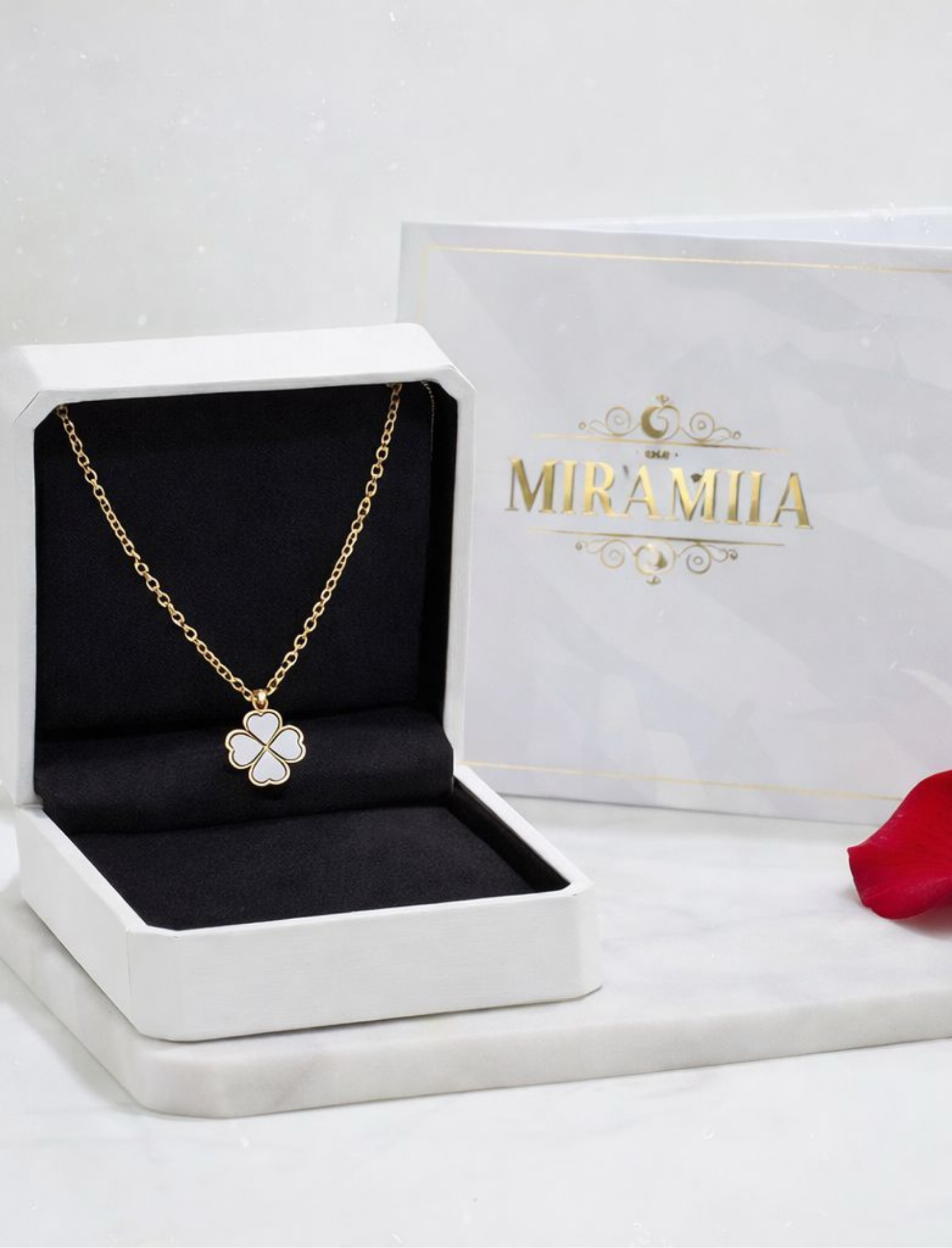 Collar Trébol Nácar – Mira Mila