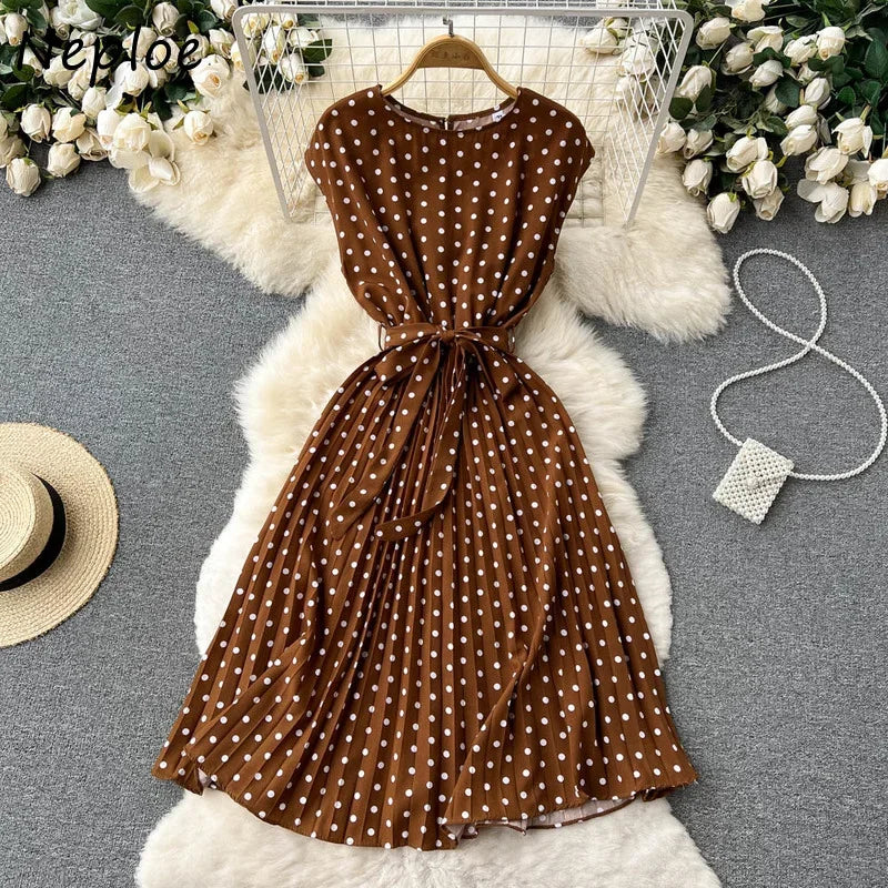 Neploe Summer Gentle Style French Retro Polka Dot Dress Sleeveless Lace Up Slim Waist Thin Vestido Sweet Pleated Femme Robe